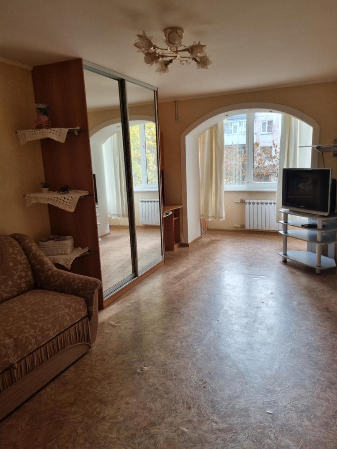 1Комнатная Квартира С Ноткой Прованса Apartman Kremencsuk Kültér fotó
